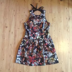 Anthropologie Adelita Brocade Metallic sheath 👗